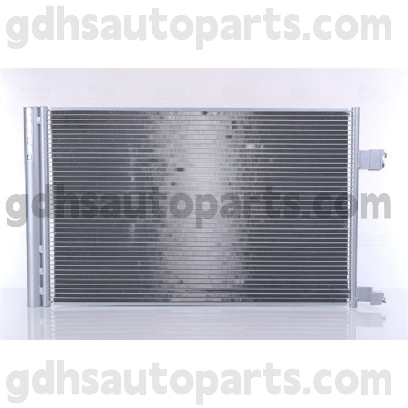 941285 Nissens Condenser Mogalra do Range Rover Velar OE uimh. LR114353