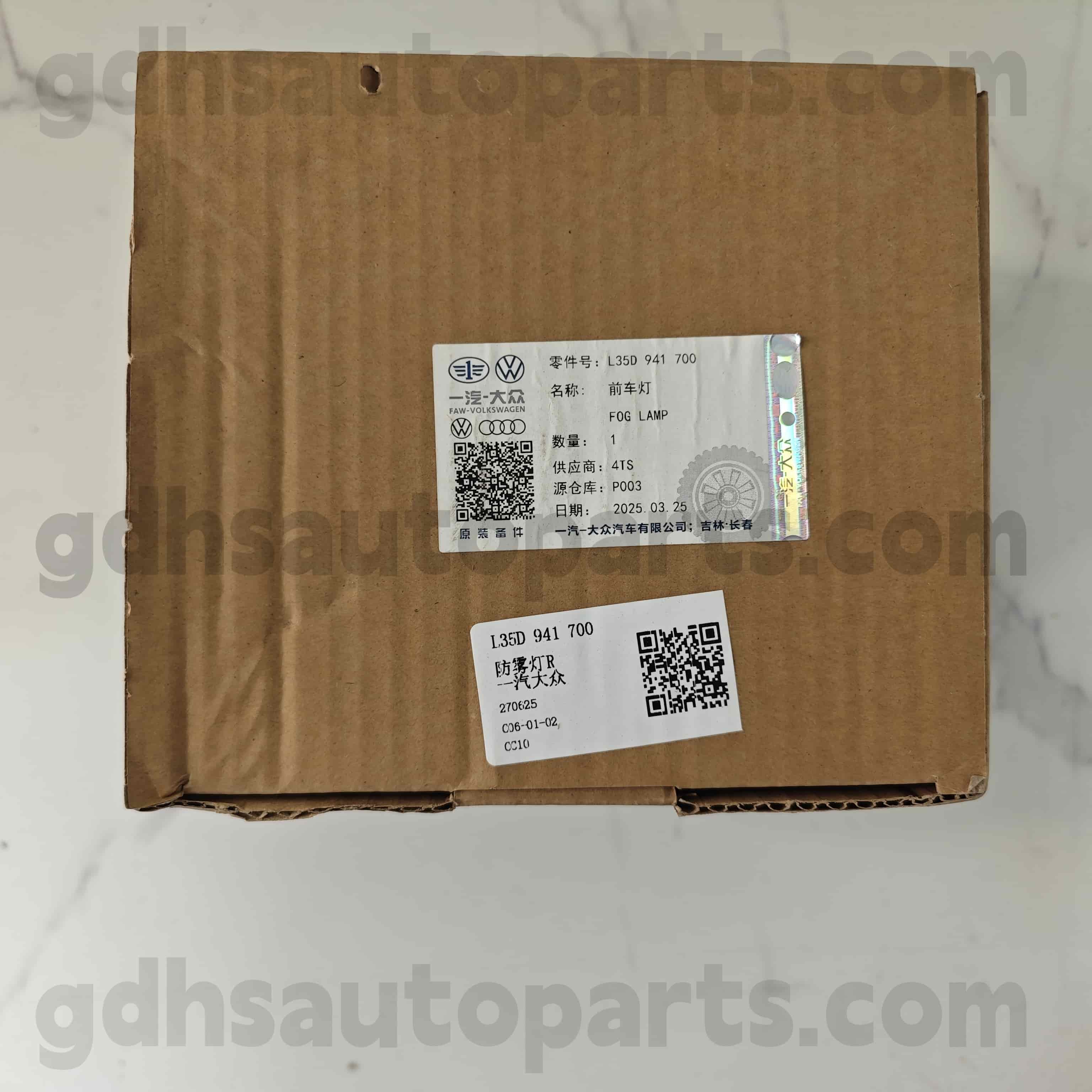 L35D 941 700 Volkswagen Páirteanna Fíor Fíor Fíor -Solas Ceo Ceart do CC CC